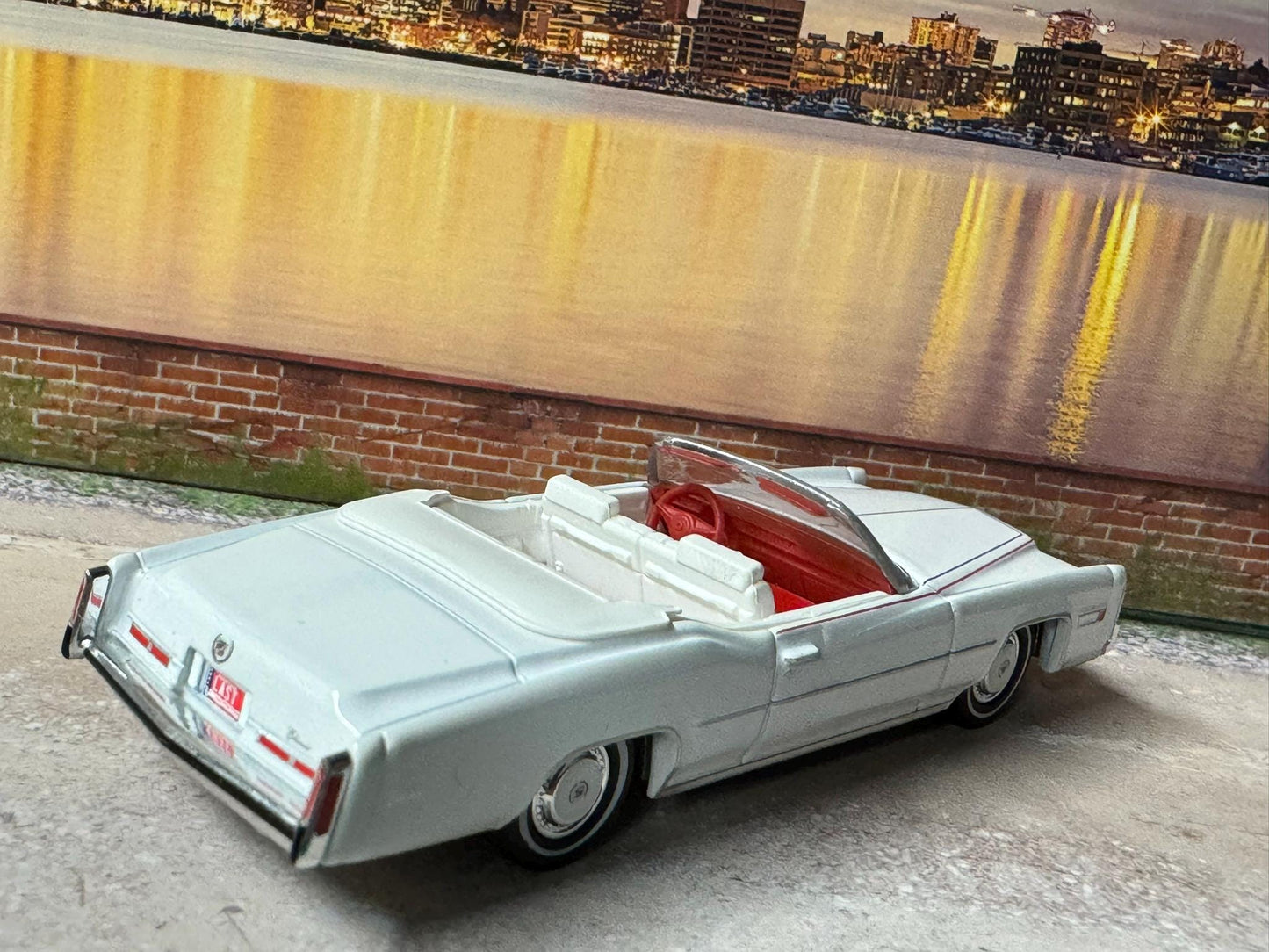 1-64 Scale / S-Scale 1976 Cadillac Eldorado Convertible - Great For Dioramas & Diecast Photography (GL)