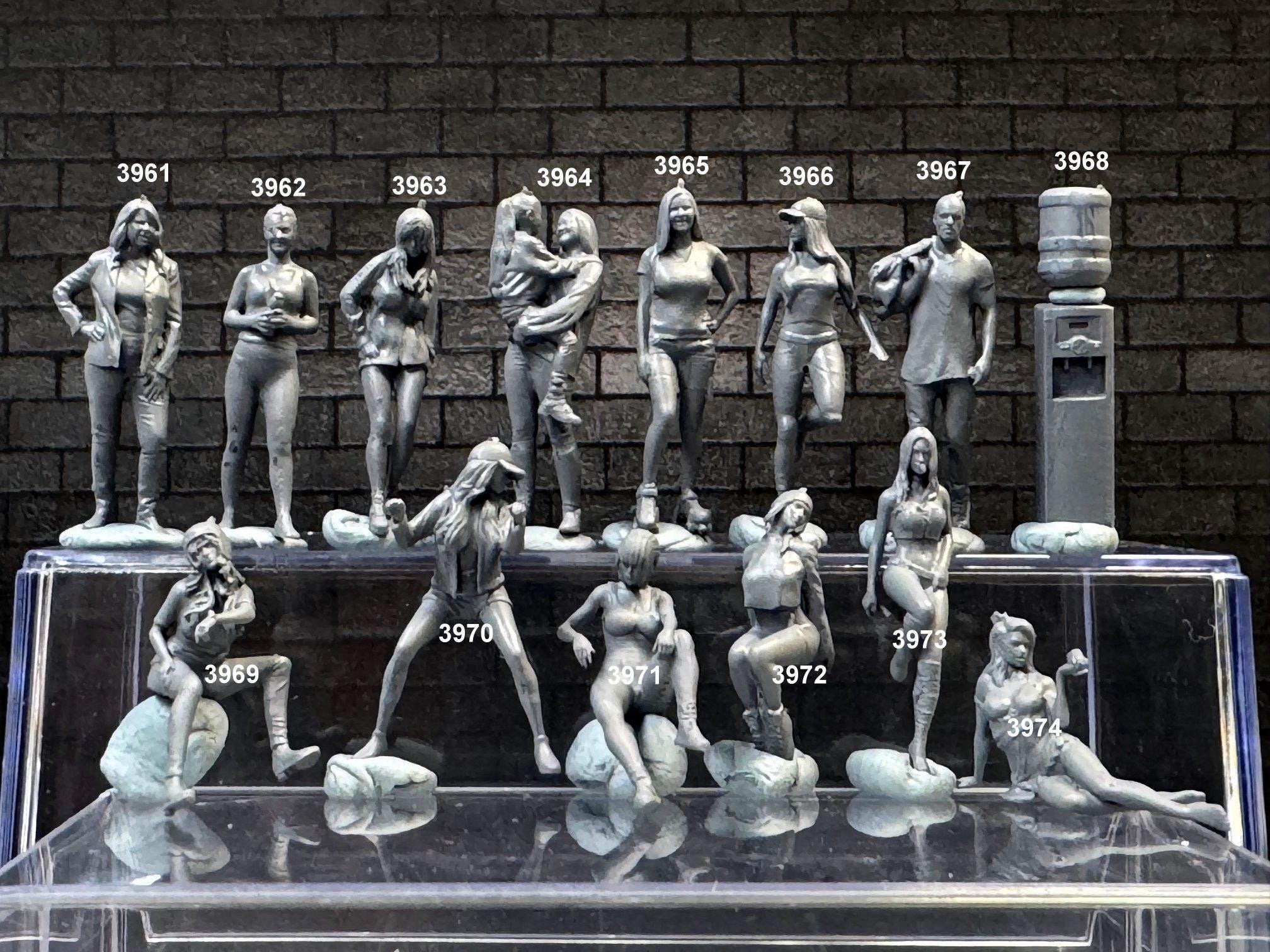 Single Mini Human 1:64 Miniature Human Figures - Resin / unpainted - great for Dioramas ...