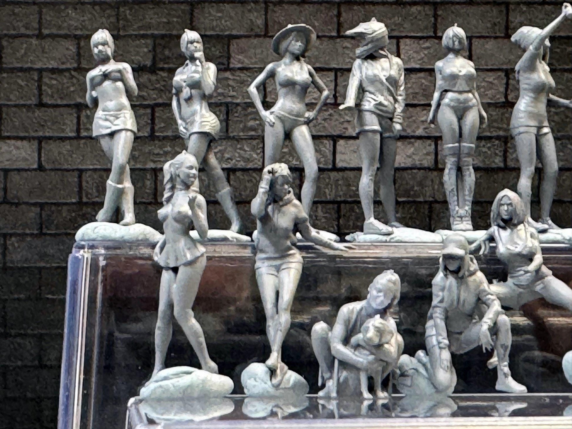 1:64 Miniature Human Figures - Resin / unpainted - great for Dioramas Hot Wheels - Made in the USA LOT 599 - Miniature 1.10