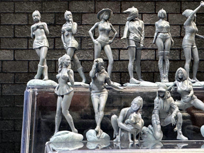 1:64 Miniature Human Figures - Resin / unpainted - great for Dioramas Hot Wheels - Made in the USA LOT 599 - Miniature 1.10