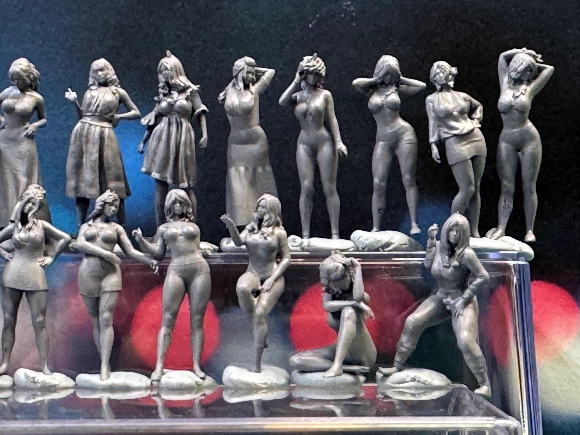 1:64 Miniature Human Figures - Resin / unpainted - great for Dioramas Hot Wheels - Made in the USA LOT 394 - Miniature 1.10