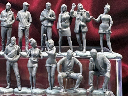 1:64 Miniature Human Figures - Resin / unpainted - great for Dioramas Hot Wheels - Made in the USA LOT 396 - Miniature 1.10