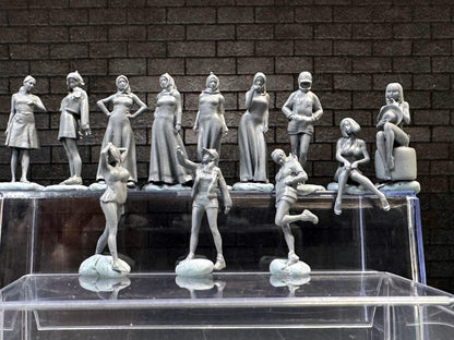 1:64 Miniature Human Figures - Resin / unpainted - great for Dioramas Hot Wheels - Made in the USA LOT 600 - Miniature 1.10