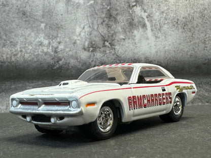 1-64 Scale / S-Scale 1970 Plymouth Hemi Cuda - Great For Dioramas & Diecast Photography (GL)