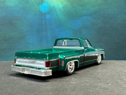 1-64 Scale / S-Scale 1978 Chevrolert Silverado 30 - Great For Dioramas & Diecast Photography (M2)