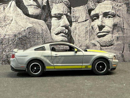 1-64 Scale / S-Scale 2011 Ford Mustang - Great For Dioramas & Diecast Photography (GL)