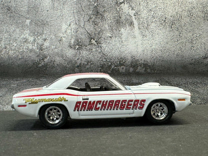 1-64 Scale / S-Scale 1970 Plymouth Hemi Cuda - Great For Dioramas & Diecast Photography (GL)