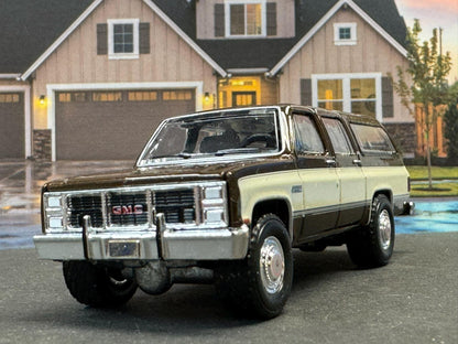 1-64 Scale / S-Scale 1986 GMC Suburban - Great For Dioramas & Diecast Photography (GL)