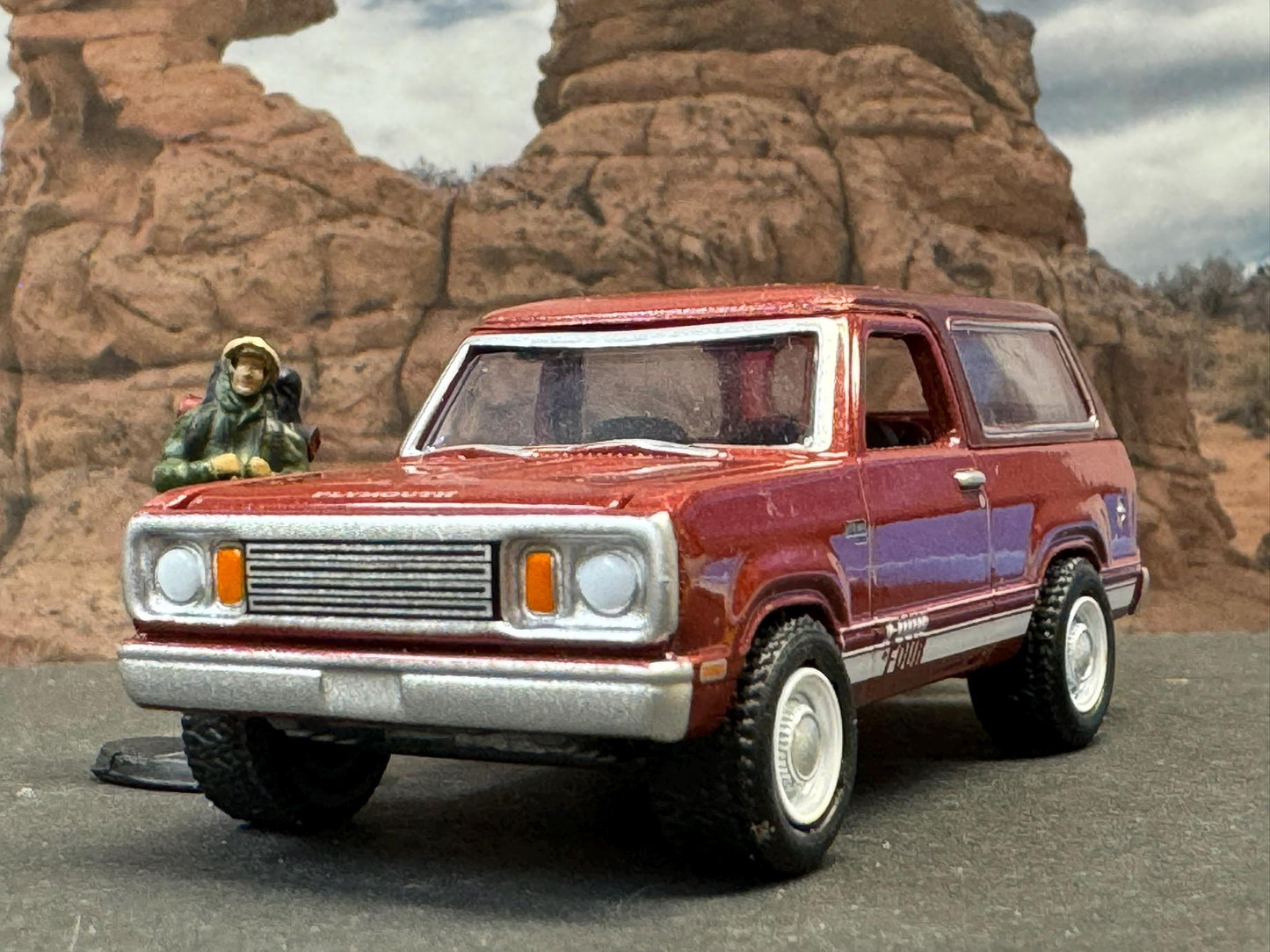 1-64 Scale / S-Scale 1978 Plymouth Trail Duster with Backpacker - Great For Dioramas & Diecast Photography (GL)