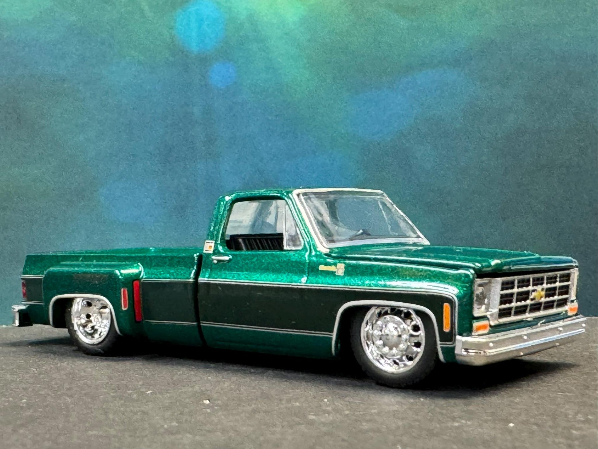 1-64 Scale / S-Scale 1978 Chevrolert Silverado 30 - Great For Dioramas & Diecast Photography (M2)