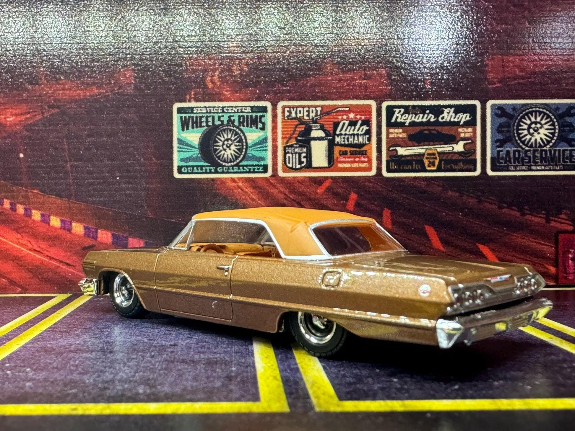 1-64 Scale / S-Scale 1963 Chevrolet Impala Convertible - Great For Dioramas & Diecast Photography (GL)