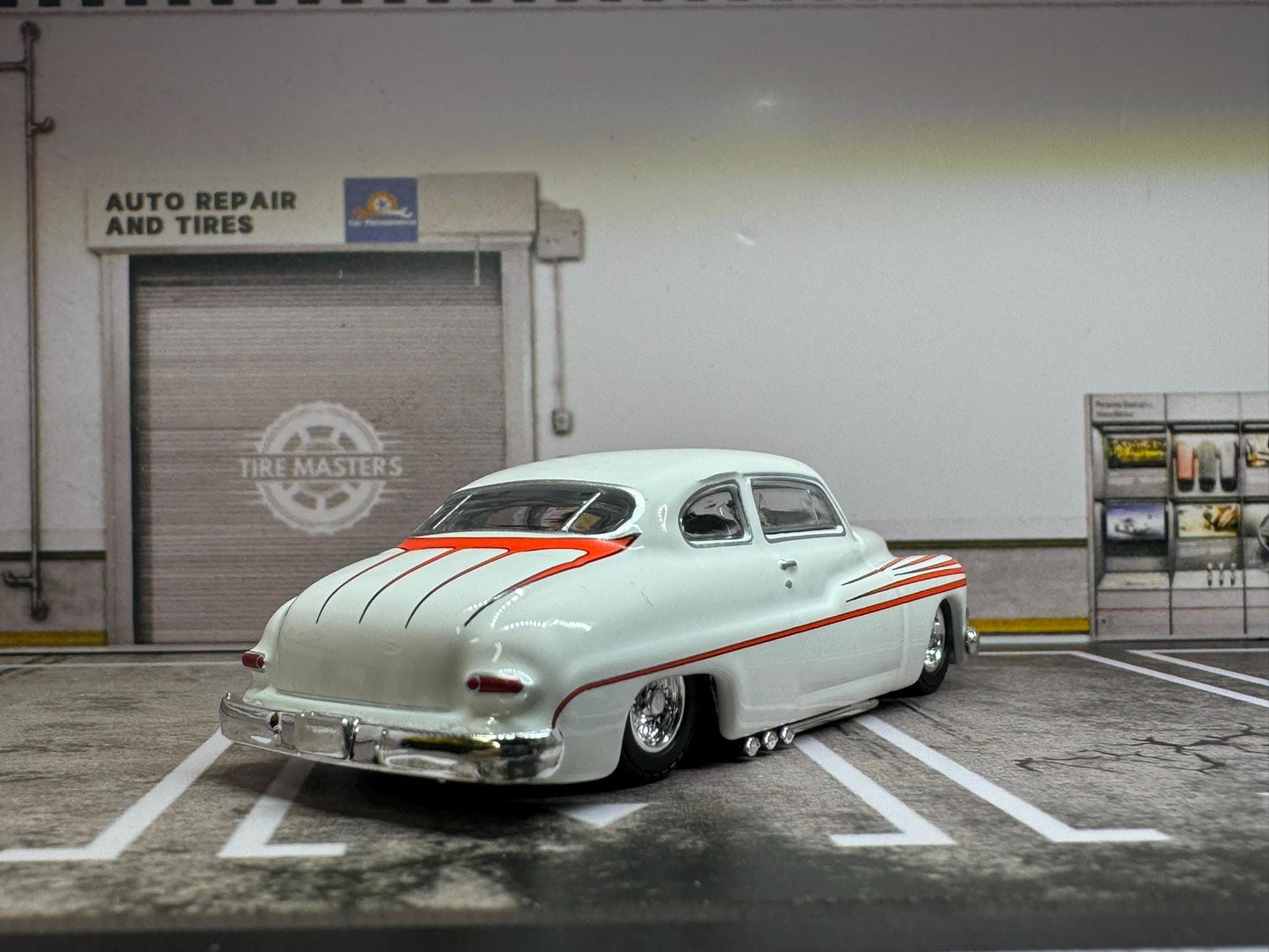 1-64 Scale / S-Scale 1950 Mercury Eight - Great For Dioramas & Diecast Photography (GL)