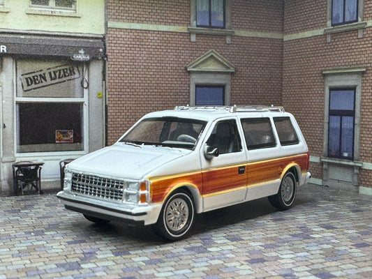 1-64 Scale / S-Scale 1985 Dodge Caravan in White with Woodgrain - Great For Dioramas & Diecast Photography (AW)