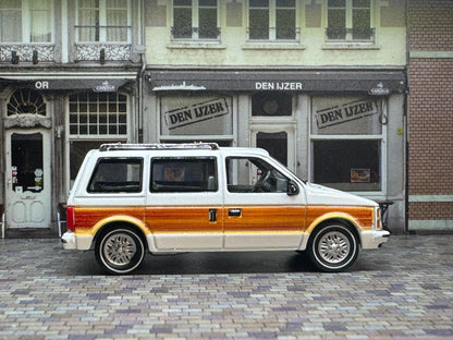 1-64 Scale / S-Scale 1985 Dodge Caravan in White with Woodgrain - Great For Dioramas & Diecast Photography (AW)