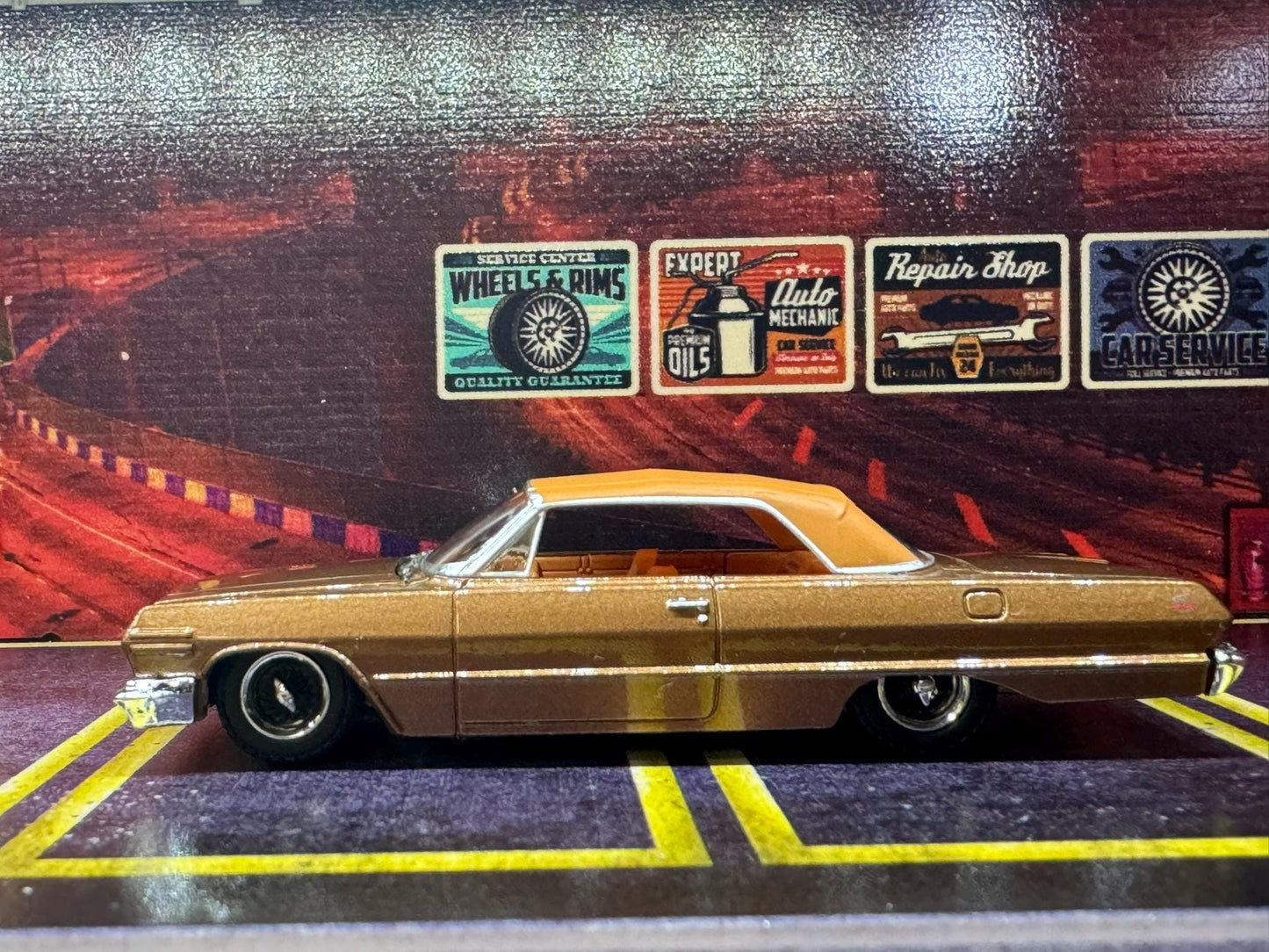 1-64 Scale / S-Scale 1963 Chevrolet Impala Convertible - Great For Dioramas & Diecast Photography (GL)