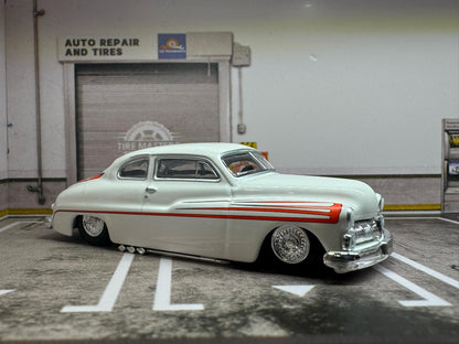 1-64 Scale / S-Scale 1950 Mercury Eight - Great For Dioramas & Diecast Photography (GL)