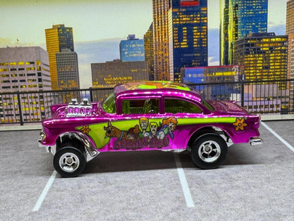 1-64 Scale / S-Scale Custom Hydrochromed 1955 Chevy Gasser Candy Magenta with Real Riders - Scooby Doo