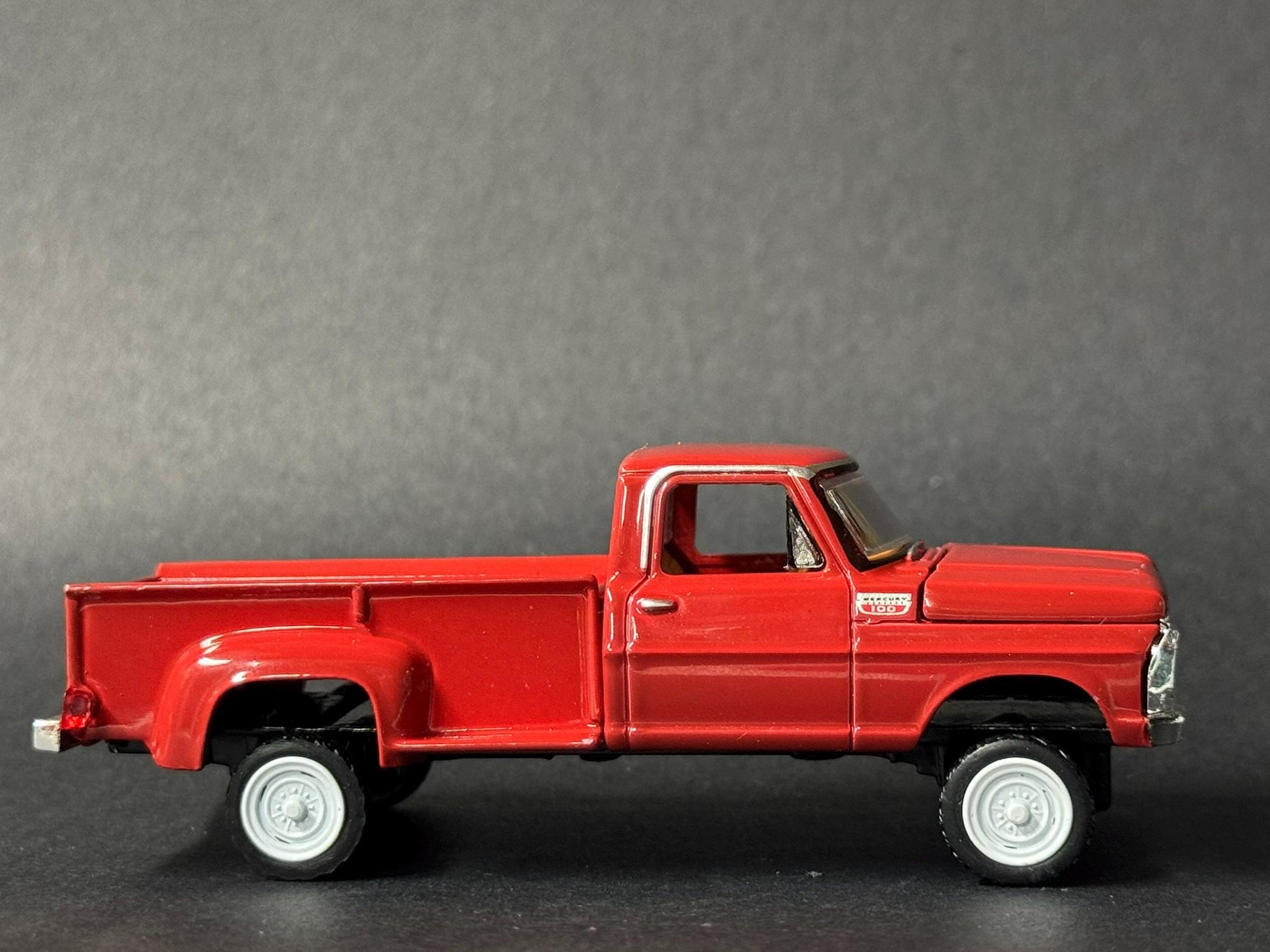1-64 Scale / S-Scale 1967 Mercury M-100 Custom 4x4 - Great For Dioramas & Diecast Photography (M2)