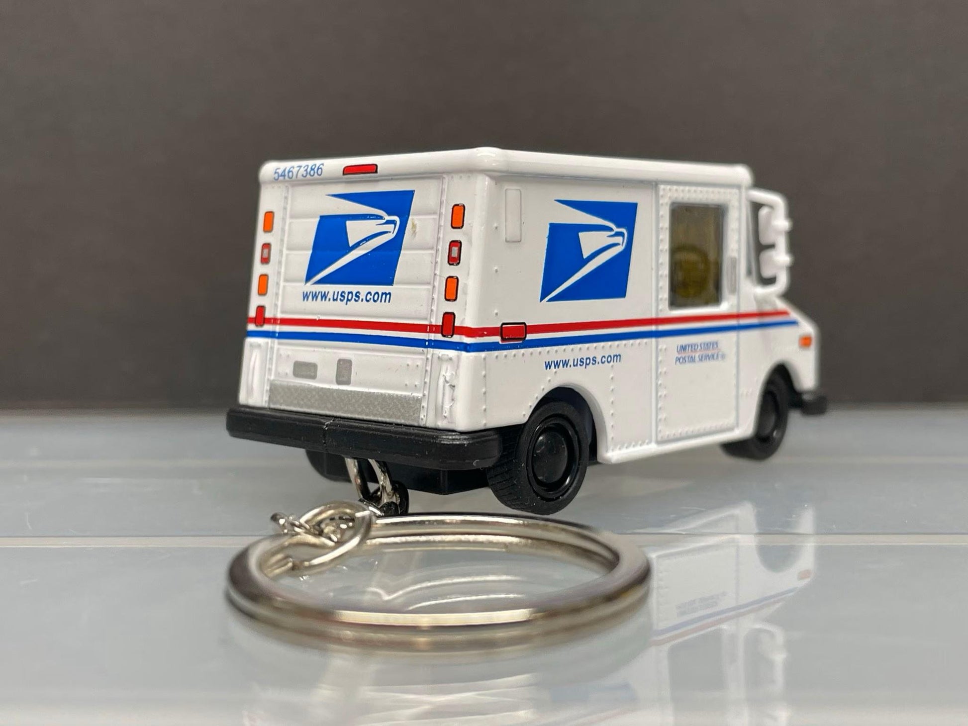 Vintage Postal Keycain - United States Postal Truck Keychain - Great Gift for the Mail Carrier Kinsmart