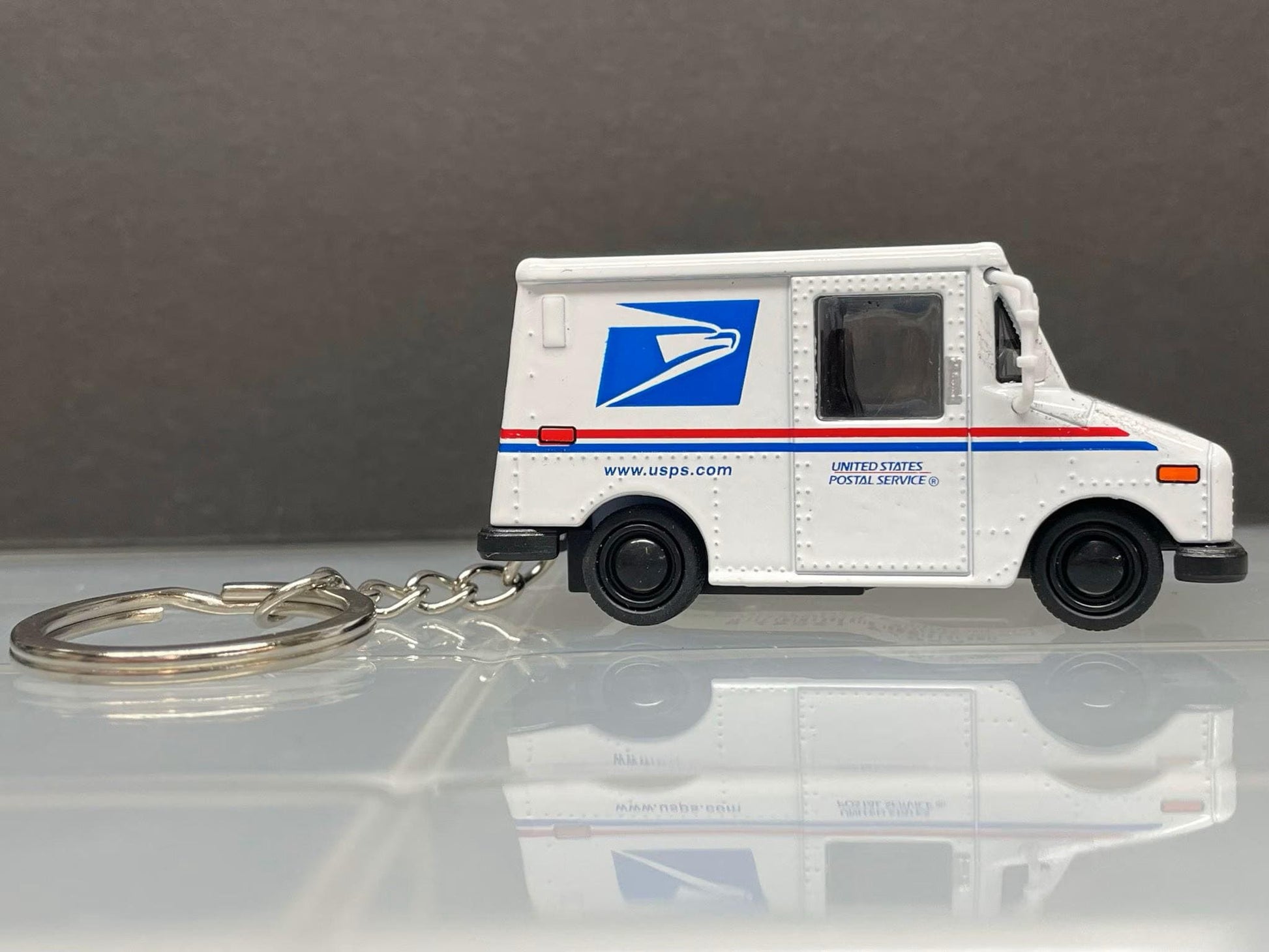 Vintage Postal Keycain - United States Postal Truck Keychain - Great Gift for the Mail Carrier Kinsmart