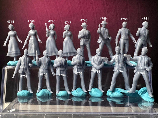 Double G 1:64 Miniature Human Figures - 3D Printed - Unpainted - great for Dioramas - Made in the USA LOT 673 Miniature 1.10
