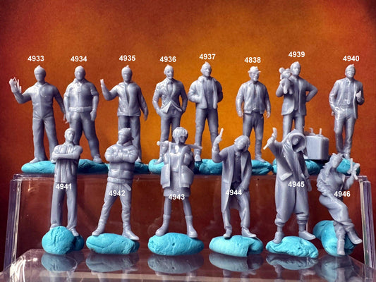 Double G 1:64 Miniature Human Figures - 3D Printed - Unpainted - great for Dioramas - Made in the USA LOT 665 Miniature 1.10