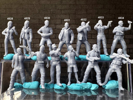 Double G 1:64 Miniature Human Figures - 3D Printed - Unpainted - great for Dioramas - Made in the USA LOT 655 Miniature 1.10