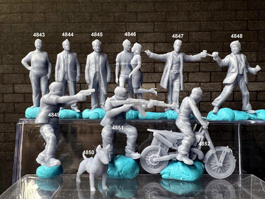 Double G 1:64 Miniature Human Figures - 3D Printed - Unpainted - great for Dioramas - Made in the USA LOT 658 Miniature 1.10