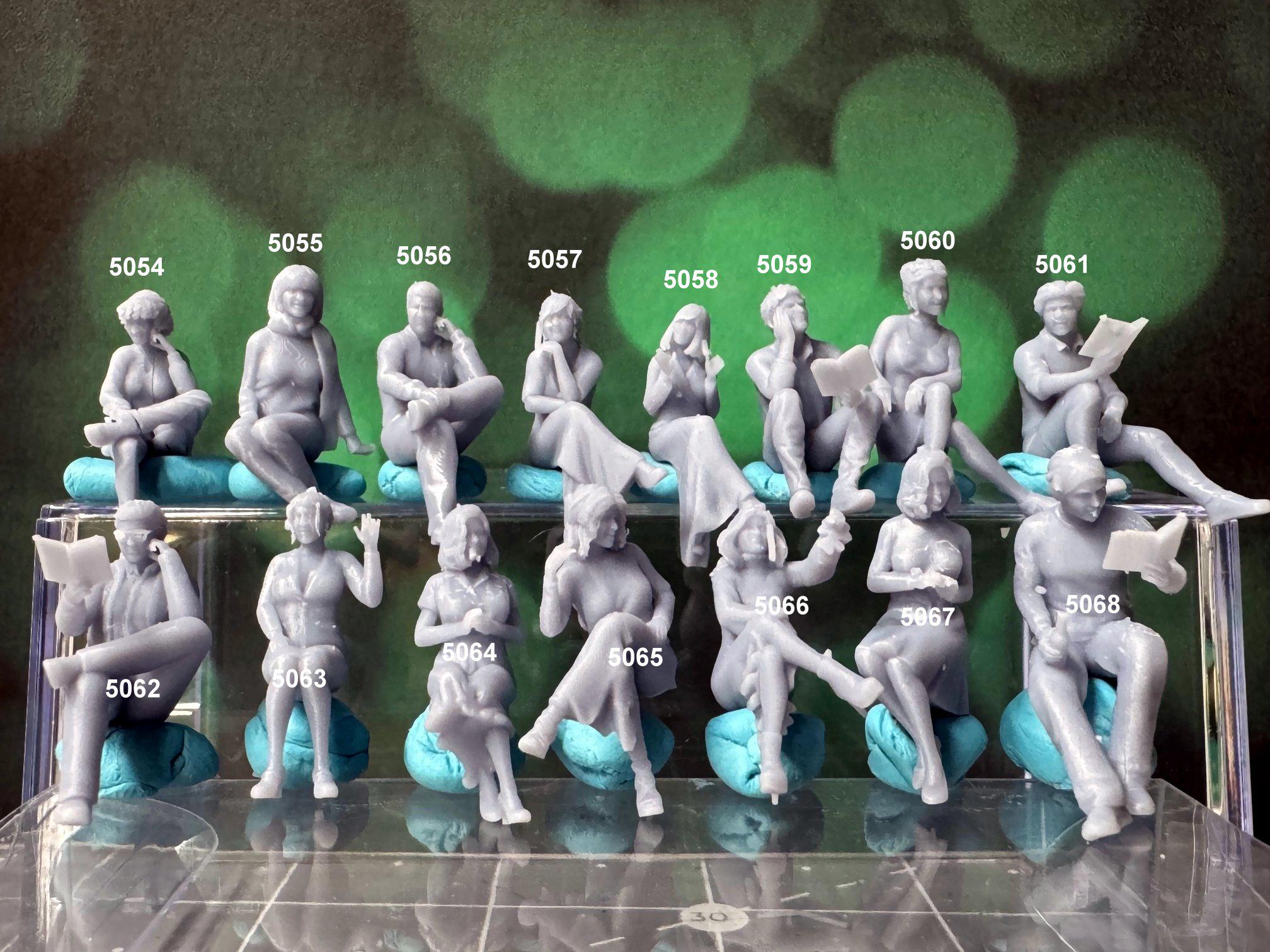 Double G 1:64 Miniature Human Figures - Unpainted - great for Dioramas ...