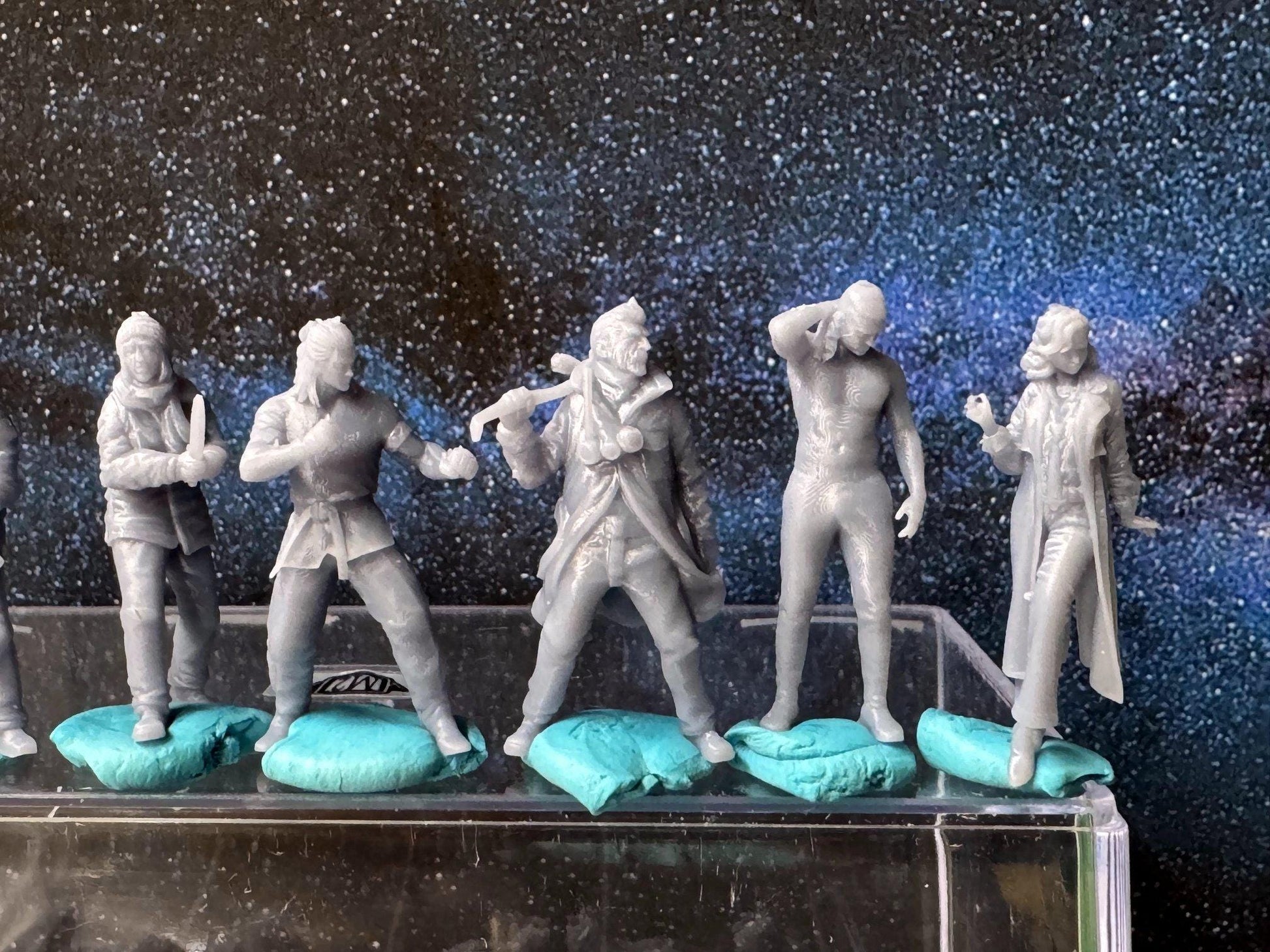 Double G 1:64 Miniature Human Figures - 3D Printed - Unpainted - great for Dioramas - Made in the USA LOT 663 Miniature 1.10