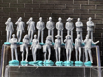 Double G 1:64 Miniature Human Figures - Unpainted - great for Dioramas - Made in the USA LOT 689 Miniature 1.10
