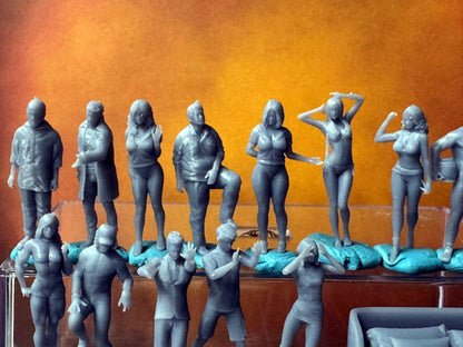 Double G 1:64 Miniature Human Figures - Unpainted - great for Dioramas - Made in the USA LOT 671 Miniature 1.10