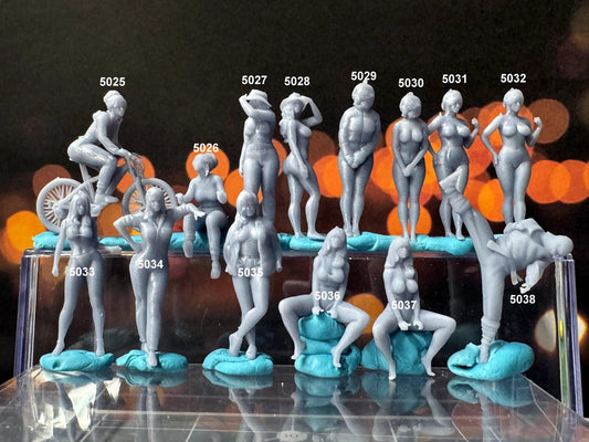 Double G 1:64 Miniature Human Figures - Unpainted - great for Dioramas - Made in the USA LOT 679 Miniature 1.10