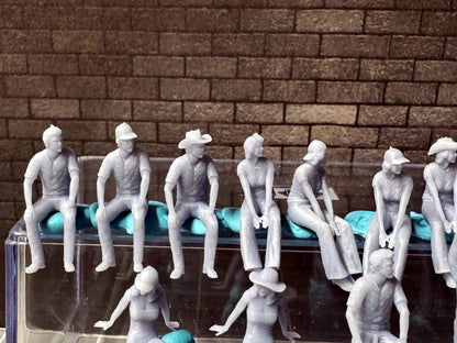 Double G 1:64 Miniature Human Figures - Unpainted - great for Dioramas - Made in the USA LOT 685A Miniature 1.10