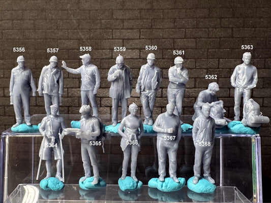 Double G 1:64 Miniature Human Figures - Unpainted - great for Dioramas - Made in the USA LOT 700 Miniature 1.10 Misc People