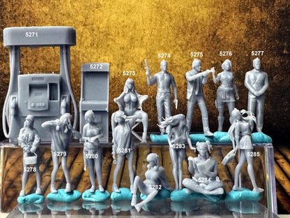 Double G 1:64 Miniature Human Figures - Unpainted - great for Dioramas - Made in the USA LOT 694 Miniature 1.10 Misc People