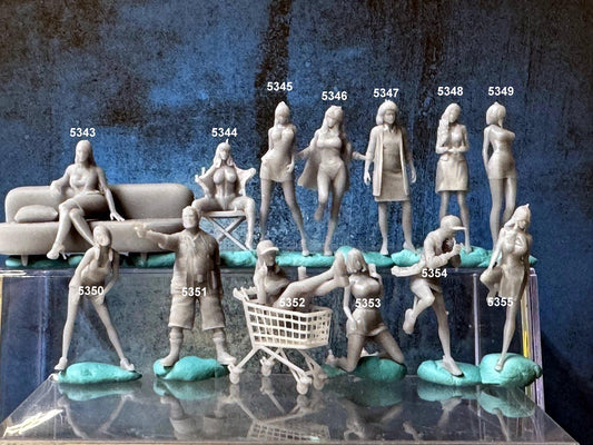 Double G 1:64 Miniature Human Figures - Unpainted - great for Dioramas - Made in the USA LOT 699 Miniature 1.10 Misc People