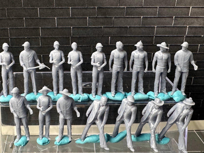 Double G 1:64 Miniature Human Figures - Unpainted - great for Dioramas - Made in the USA LOT 701 Miniature 1.10 Misc People