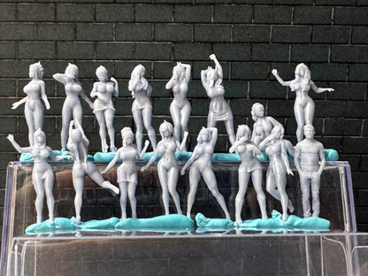 Double G 1:64 Miniature Human Figures - Unpainted - great for Dioramas - Made in the USA LOT 713 Miniature 1.10 Misc People