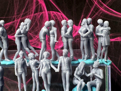 Double G 1:64 Miniature Human Figures - Unpainted - great for Dioramas - Made in the USA LOT 732 Miniature 1.10 Couples