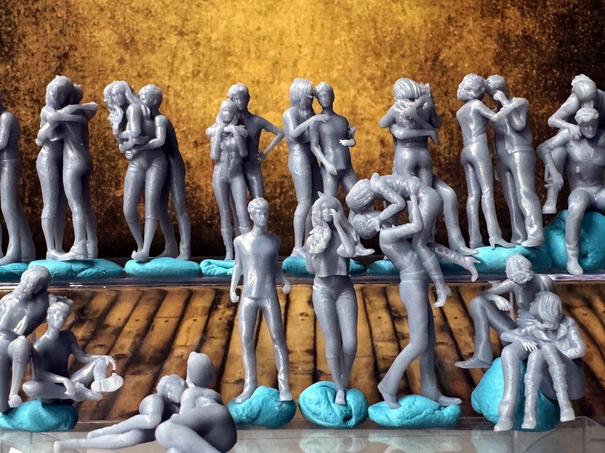 Double G 1:64 Miniature Human Figures - Unpainted - great for Dioramas - Made in the USA LOT 732A Miniature 1.10 Couples