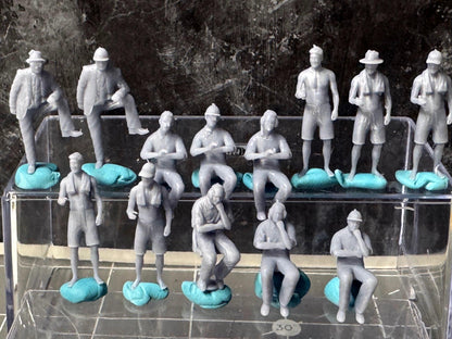 Double G 1:64 Miniature Human Figures - Unpainted - great for Dioramas - Made in the USA LOT 733-4 Miniature 1.10 Misc People