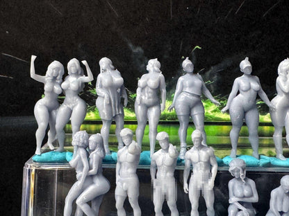 Double G 1:64 Miniature Human Figures - Unpainted - great for Dioramas - Made in the USA LOT 746 Miniature 1.10 Misc People