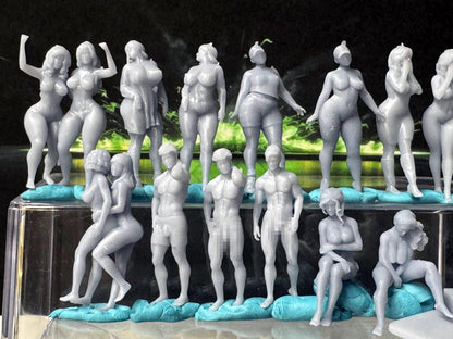 Double G 1:64 Miniature Human Figures - Unpainted - great for Dioramas - Made in the USA LOT 746 Miniature 1.10 Misc People