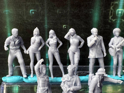 Double G 1:64 Miniature Human Figures - Unpainted - great for Dioramas - Made in the USA LOT 740 Miniature 1.10 Misc People