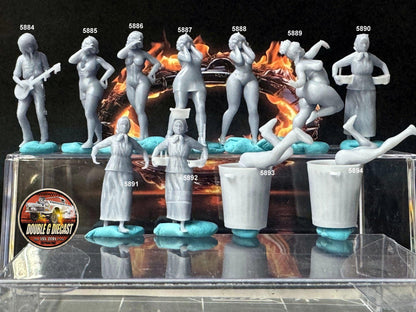 Double G 1:64 Miniature Human Figures - Unpainted - great for Dioramas - Made in the USA LOT 743 Miniature 1.10 Misc People