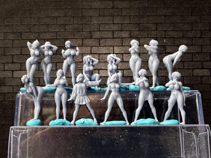 Double G 1:64 Miniature Human Figures - Unpainted - great for Dioramas - Made in the USA LOT 750 Miniature 1.10 Misc Figures