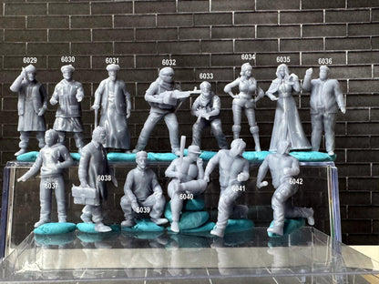 Double G 1:64 Miniature Human Figures - Unpainted - great for Dioramas - Made in the USA LOT 753 Miniature 1.10 Misc Figures