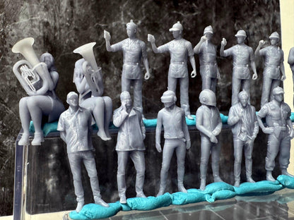 Double G 1:64 Miniature Human Figures - Unpainted - great for Dioramas - Made in the USA LOT 755 Miniature 1.10 Misc Figures