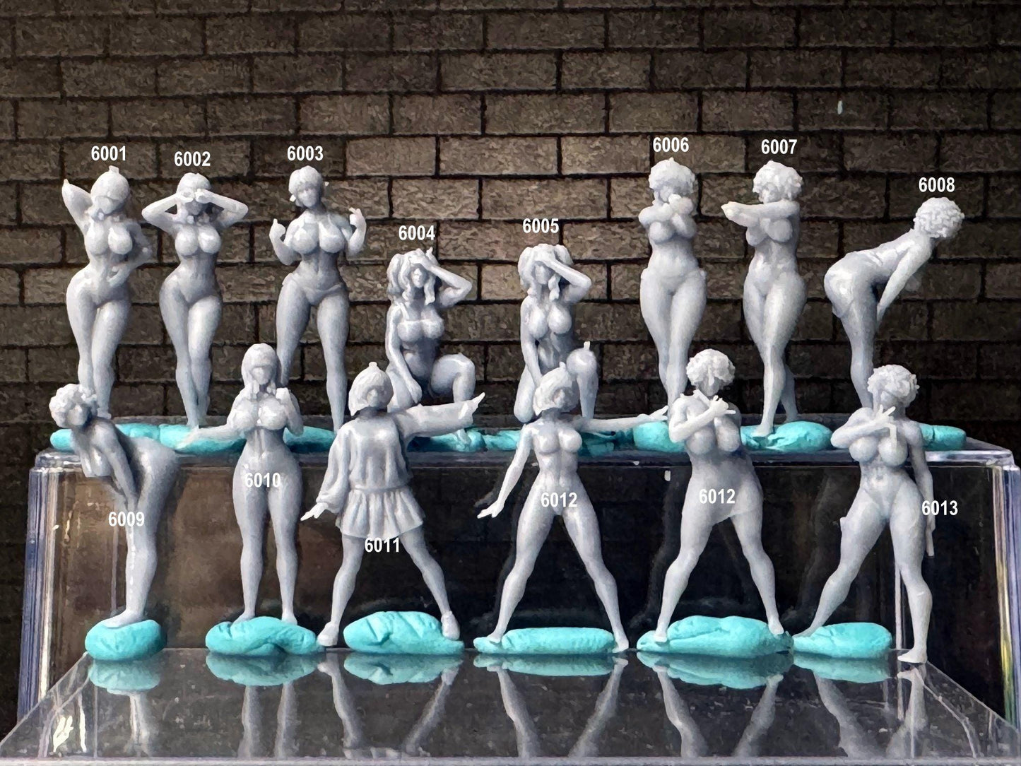 Double G 1:64 Miniature Human Figures - Unpainted - great for Dioramas - Made in the USA LOT 750 Miniature 1.10 Misc Figures